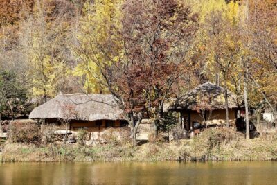 Private Day Trip to Korean Folk Village and Hwaseong Fortress