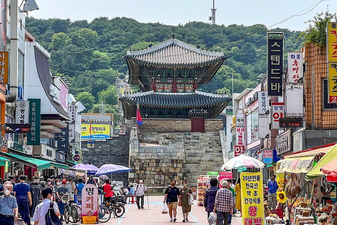 Private Day Trip to Korean Folk Village and Hwaseong Fortress - Banghwasuryujeong Pavilion and the gentler side of Hwaseong