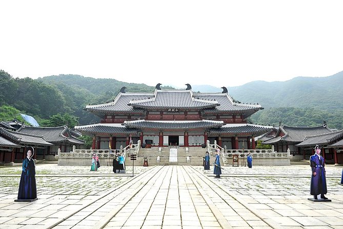 Private day trip to Korean Folk Village & Dae Jang Geum Park - Korean Folk Village: buildings, shops, and living traditions