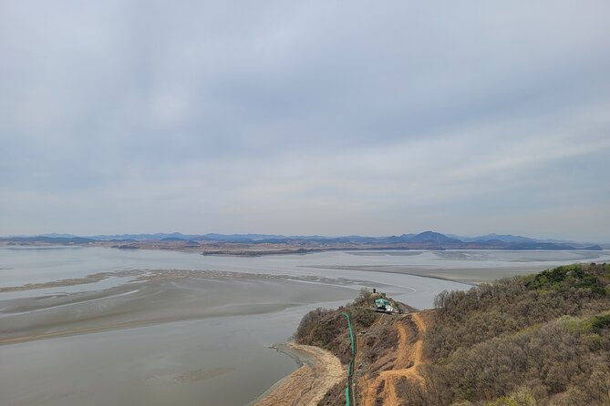 Private DMZSPYTOUR from Incheon Airport - Guide Shrek and the value of a private format