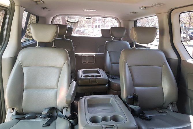 Private English Speaking Driver in Seoul: Airport Service Available - Why the private vehicle matters in Seoul