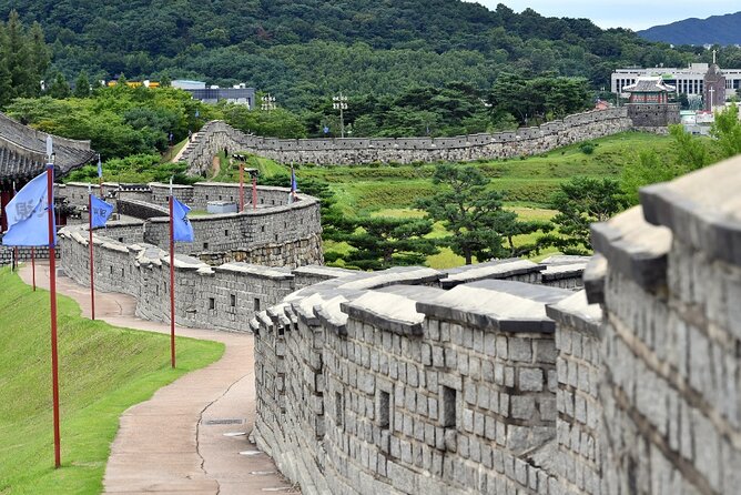 Private Korean Folk Village, Suwon Starfield Libarary&Hwaseong - A full day beyond Seoul