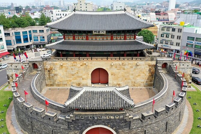 Private Korean Folk Village, Suwon Starfield Libarary&Hwaseong - Hwaseong Fortress and Suwon’s Joseon story