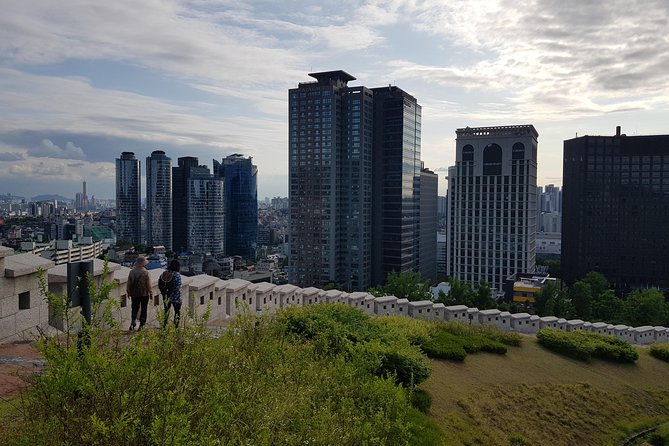 Private Seoul Wall Trekking [Inwangsan, Bugaksan, Naksan Park, N-Seoul Tower] - Naksan Park: the most urban wall walk