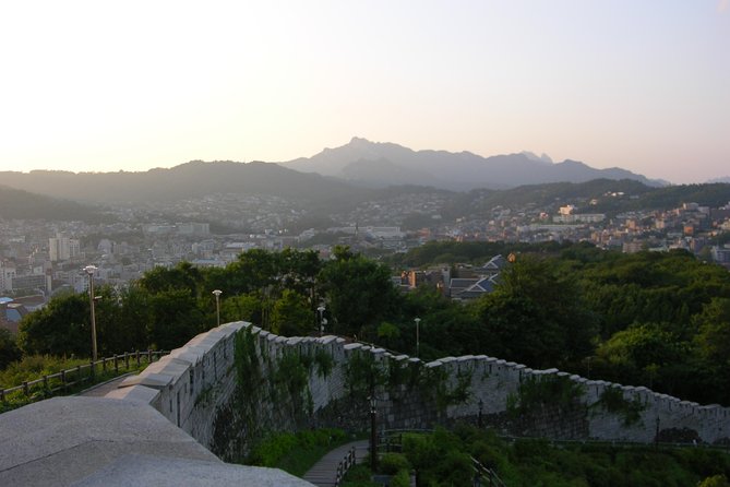 Private Seoul Wall Trekking [Inwangsan, Bugaksan, Naksan Park, N-Seoul Tower] - What the private format changes