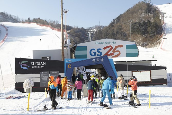 Private Ski Tour(Lesson) near Seoul at Elysian Gangchon Resort - The two-hour lesson and personal coaching