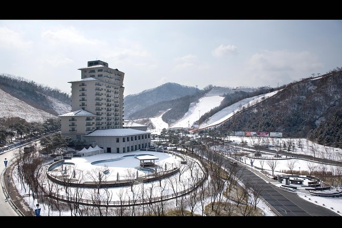 Private Ski Tour(Lesson) near Seoul at Elysian Gangchon Resort - The age rule matters for families