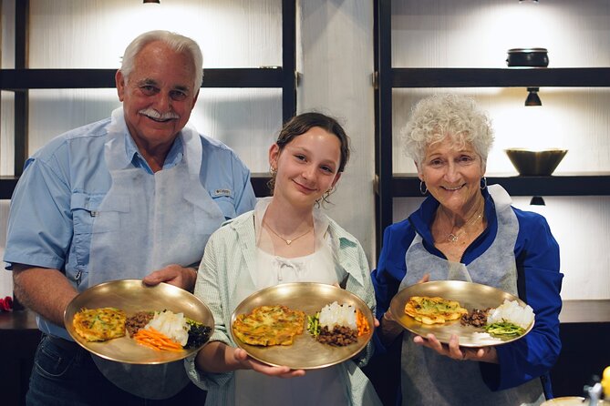 Royal Seoul Cooking Class in a 100-Year-Old Hanok - Why the small group matters
