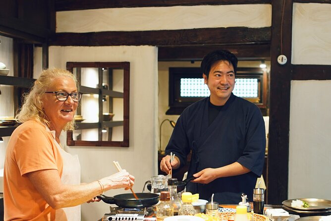 Royal Seoul Cooking Class in a 100-Year-Old Hanok - Chef Park’s teaching style and cultural stories
