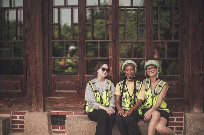 Seoul: Afternoon Ebike tour and "Happy Hour" food and drinks - Ikseondong’s lanes and a traditional sweet