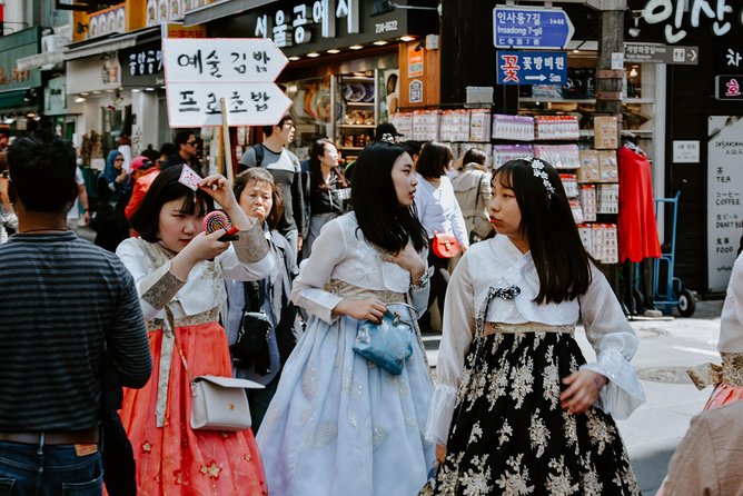 Seoul Art Tour with a Local Expert: 100% Personalized & Private - The Beautiful Tea Museum and a quieter cultural pause