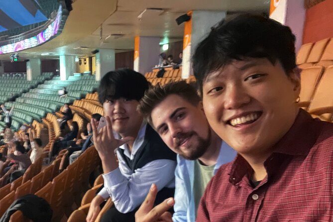 Seoul: Baseball Game Ticket with Dinner/Beer with the host - Why Jamsil sports nights feel different
