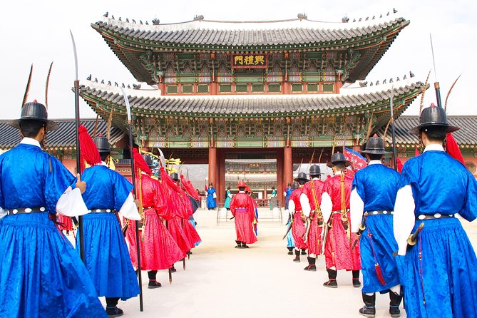 Seoul City Private Full-Day Tour Including Lunch - Gyeongbokgung and the guard-changing ceremony