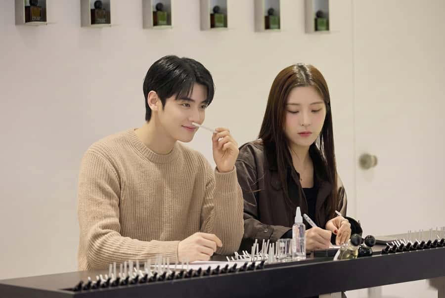 Seoul: Create Your Own Natural Perfume with a Perfumer - Why the Small Group Matters