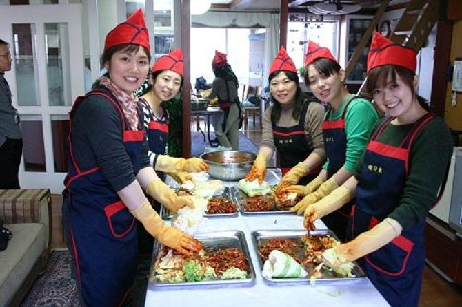Seoul Cultural Tour - Kimchi Making, Gyeongbok palace with Hanbok - Insadong and the return route