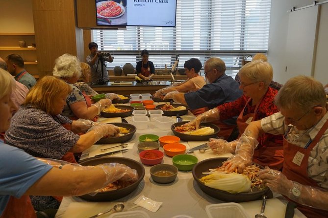 Seoul Cultural Tour - Kimchi Making, Gyeongbok palace with Hanbok - Who will get the most from the $99 price