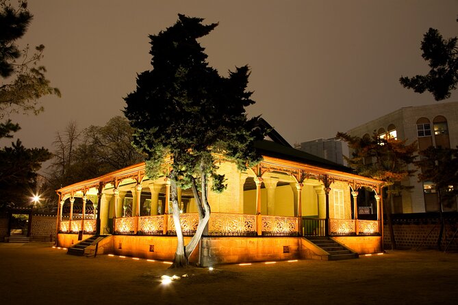 Seoul: Deoksugung Palace Night Tour - Hamnyeongjeon, the king’s bed-chamber