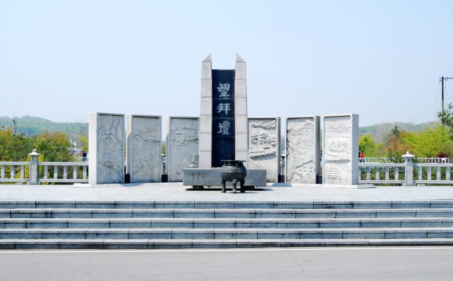 Seoul: DMZ, Gyeongbokgung Palace & City Tour - What the guides add to the day