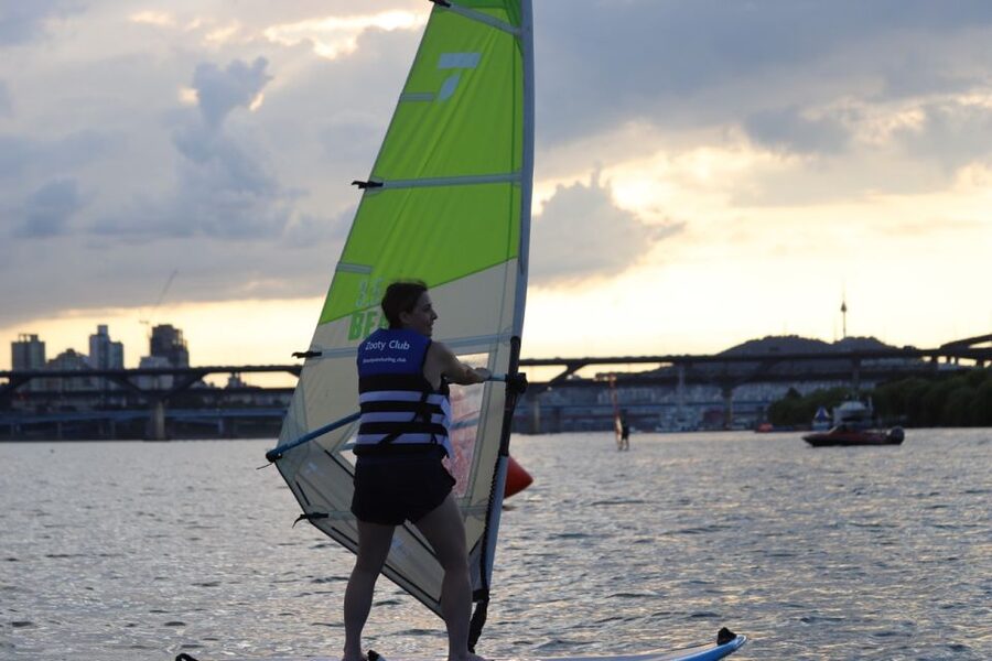 Seoul : Efoil Experience in Han River - Should you book the Seoul Han River e-foil experience?