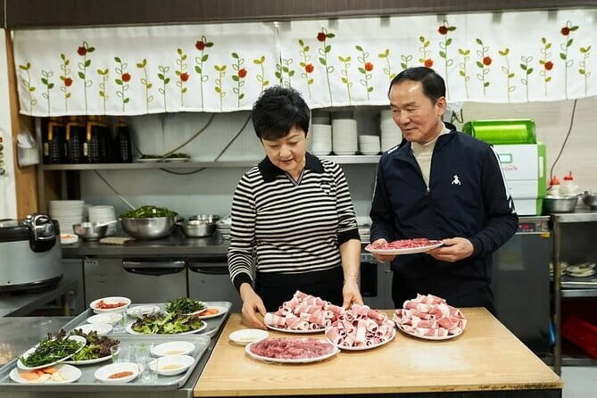 Seoul Food: Banchan, Bibimbap, and Beyond - Gyeongbokgung Palace and the story behind the food