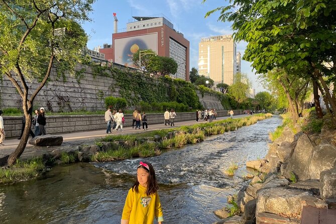 Seoul Fun Food Tour: 12 different food tastings - Jongno’s 24-hour ramen stop