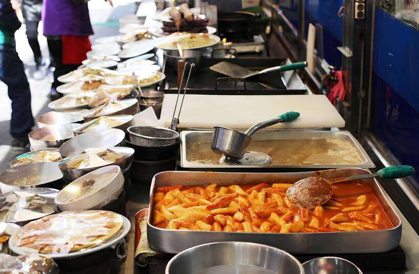 Seoul: Guided Street Food Tour at Namdaemun Market - Beyond eating: vendors, crafts, and market characters