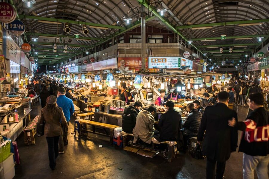 Seoul Gwangjang Market Foody Walking Tour - Eating your way through the market aisles