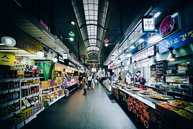 Seoul: Korean Chicken & Beer Night Tour with Local Hidden Gems - Guides who shape the evening
