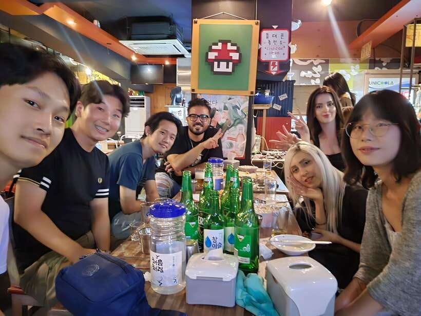 Seoul: Korean Drinking Games Night (non-drinkers welcome) - Learning games that get harder as the night goes on
