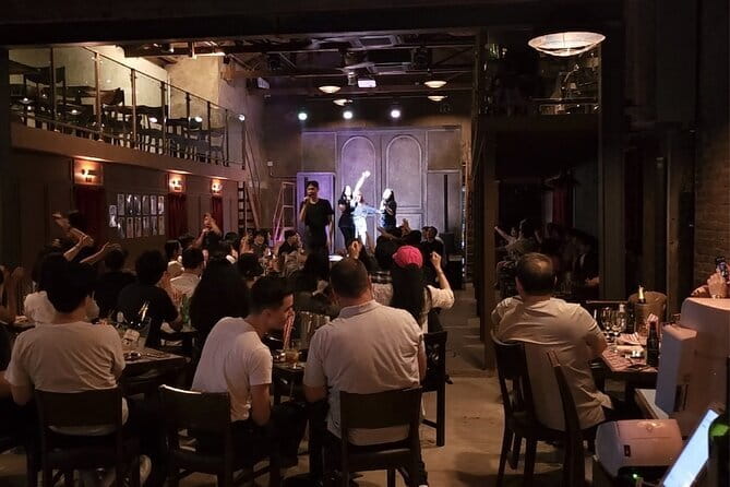 Seoul: LGBTQ+ Pub Crawl and Drag Show with Local Drag Queen - Who will enjoy this most