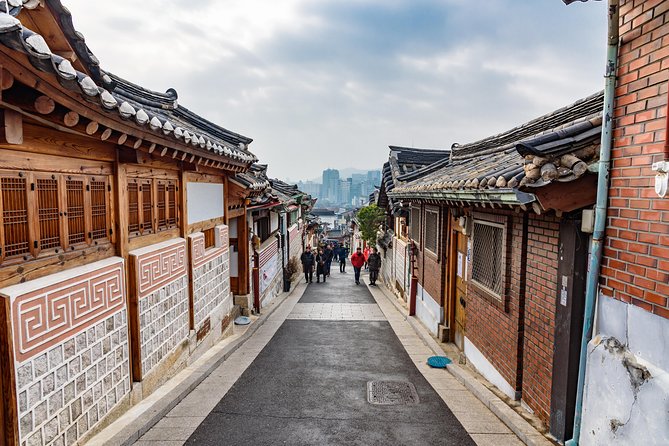 Seoul Like a Local: Private & Personalized Experience (2-3 hours) - Myeong-dong for shopping and practical advice