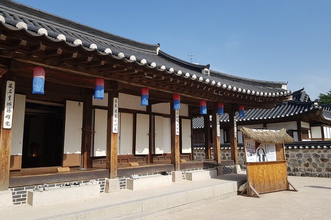 Seoul Morning Tour: Seoul Tower, Namsan Hanok Village, The War Memorial of Korea - Starting at 9 a.m. with hotel pickup