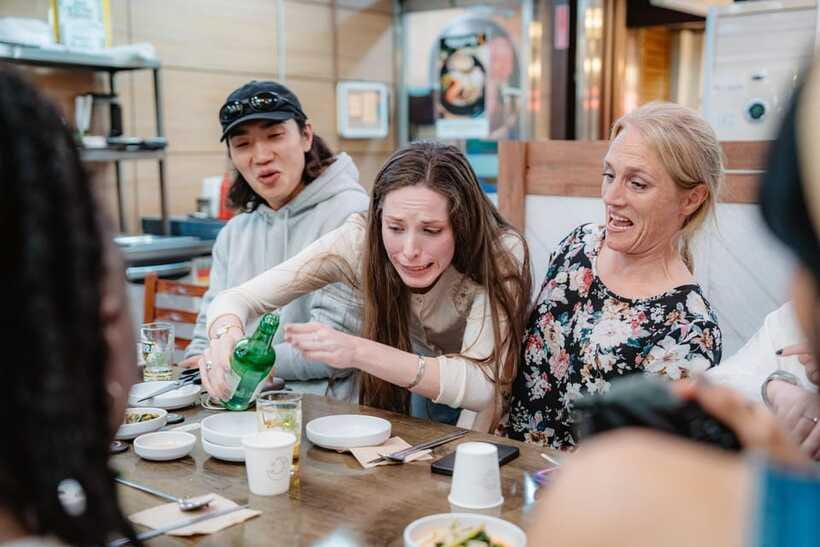 Seoul: Night Market Food Tour with Local Guide - Who should book this experience