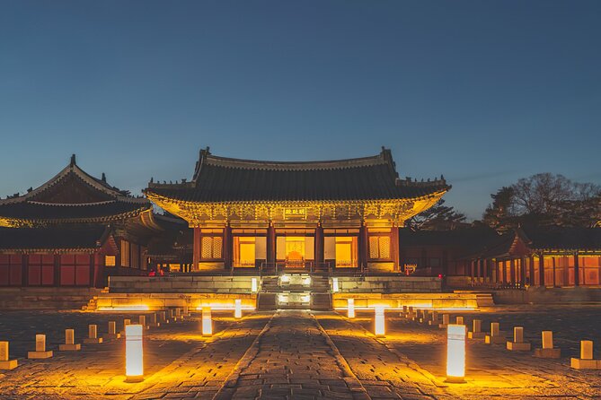 Seoul Night Palace & Market Food Tour with Vehicle - Walking through Seoul between the stops