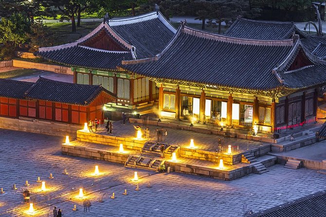 Seoul Night Tour (Gwangjang Market, Royal Palace and Naksan Park) - Cheonggyecheon Stream: Seoul begins to glow
