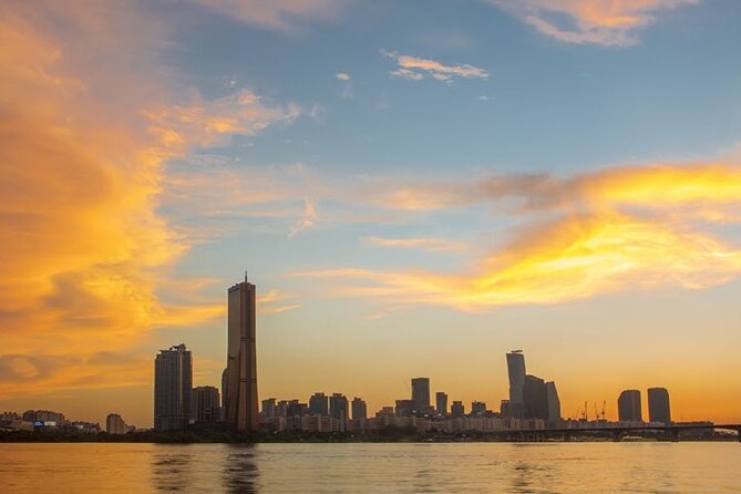 Seoul Night Tour with Han River Cruise and Gyeongbokgung Palace - What $245 buys you, and what it does not