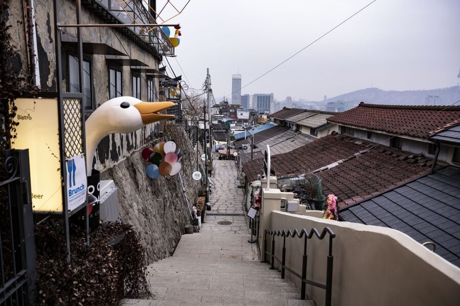 Seoul: Nighttime Hidden Gems Walking Tour - Ihwa Mural Village and Seoul’s old hillside neighborhoods