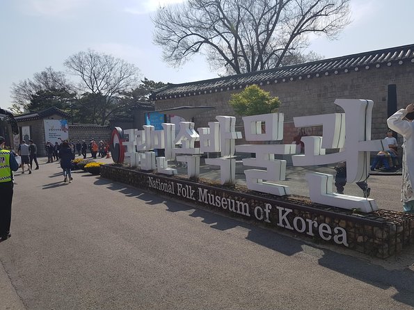 Seoul Palace Morning Tour - Gyeongbok Palace and the Joseon royal court
