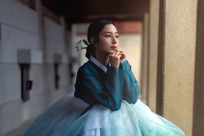 Seoul Premium Hanbok Rental at Arihanbok Photoshoot Included - Choosing a hanbok at ARI Hanbok