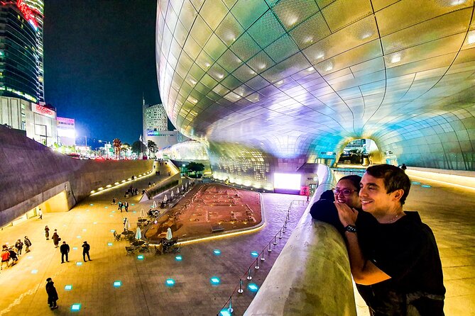 Seoul Private Tours by Locals: 100% Personalized, See the City Unscripted - Starting in Anguk and entering old Seoul
