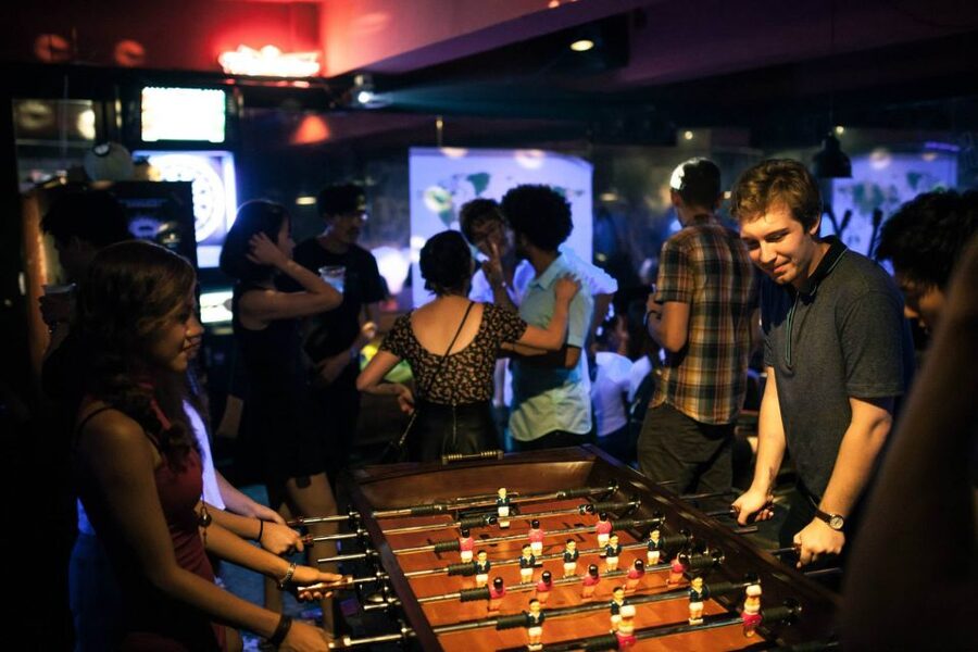 Seoul: Pub Crawl - The main dance club is the payoff