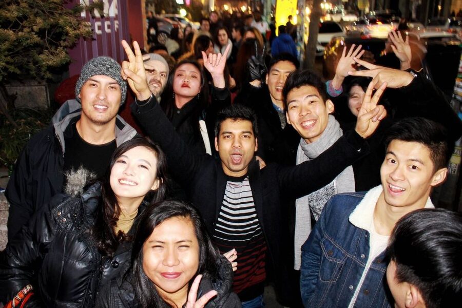 Seoul: Pub Crawl - Party photos and the social side