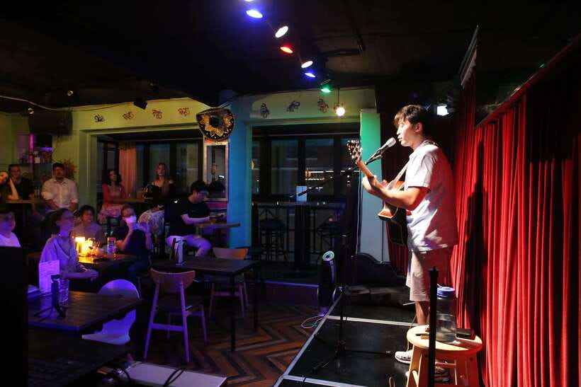 Seoul’s Stars: Open Mic with Local & International Talent - A $5 Night Built Around the Microphone