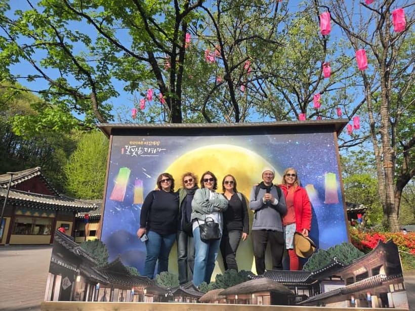 Seoul: Suwon Hwaseong, Folk Village, & Starfield Library - Meeting Joseon royalty at Hwaseong Haenggung