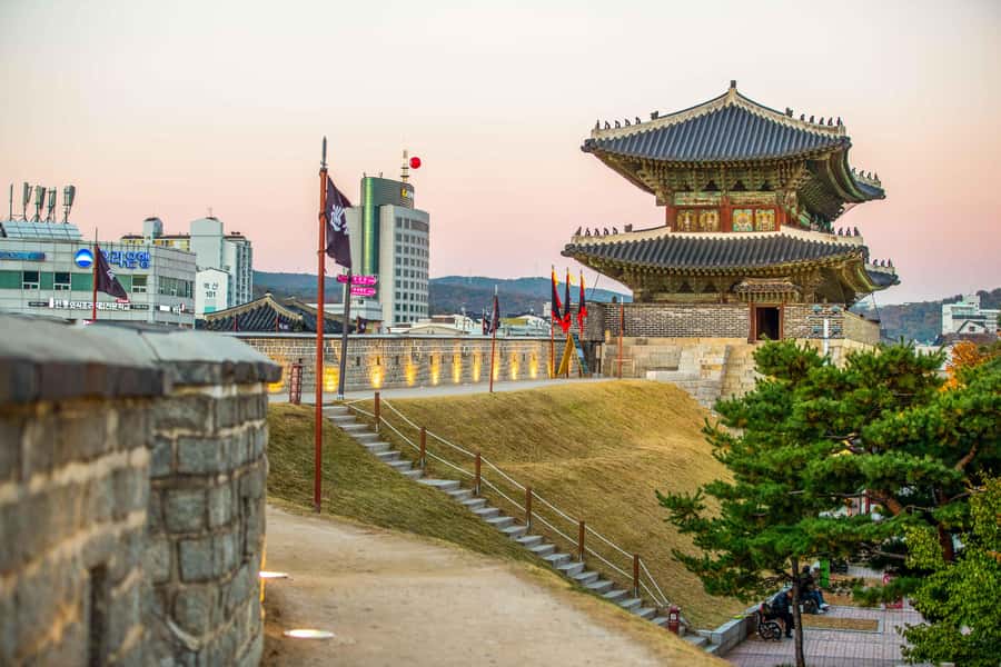 Seoul : Suwon Hwaseong Fortress+Starfield Library+Waujeongsa - Why this Suwon day works so well