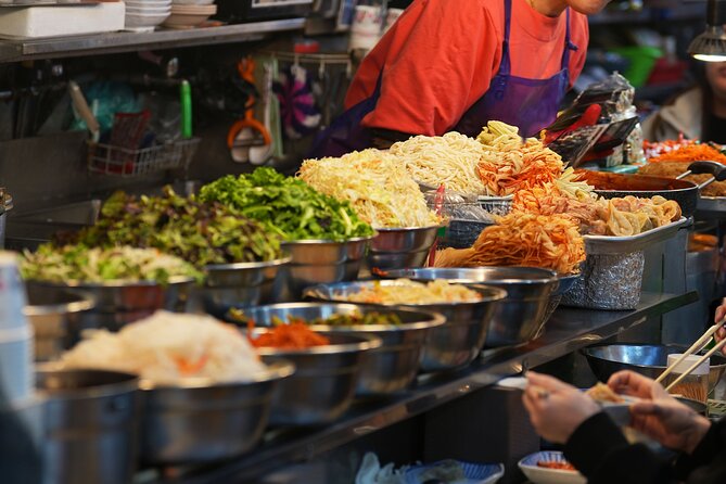 Seoul Vegan & Vegetarian Gwangjang Market Food Tour (11 Tastings) - Vegetable Mandu and the First Taste of the Market