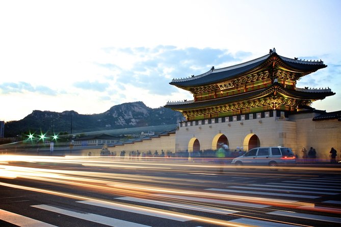 Signature Seoul : Netflix Sites, Street Food & N Seoul Tower - Jogyesa Temple, a calm start in central Seoul