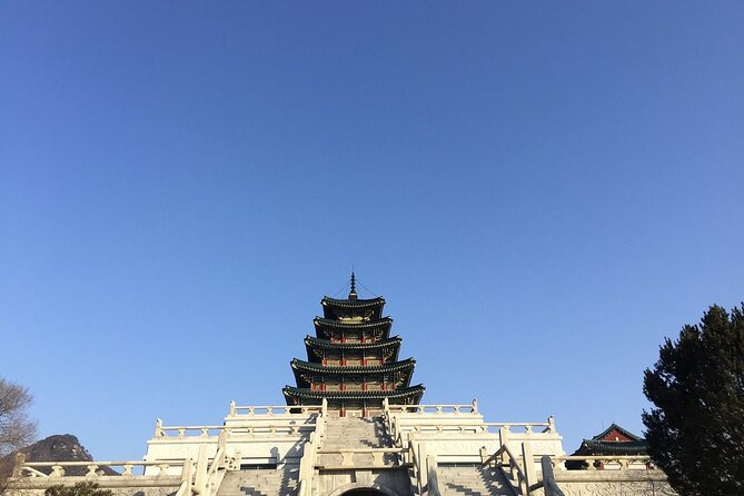 Small-Group Royal Palace and Seoul City Tour (hotel pick-up) - Insadong is the best place to pause for lunch
