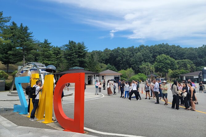 Small Group Tour to DMZ & Suspension Bridge with Hotel Pickup - Starting at Imjingak Pyeonghoa-Nuri Park