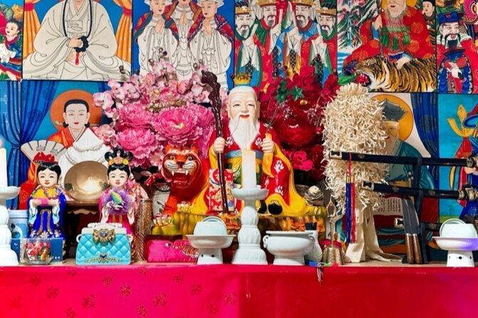 Spiritual Adventure : Into Inwangsan and Korean Shamanism - Key points at a glance